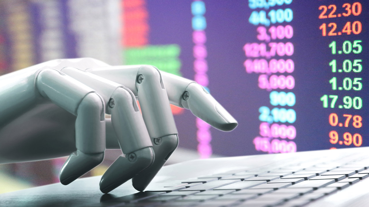 İllüstrasyon bir robotun elin klavyede yazdığını gösteriyor ve arka planda yatırım tabelası var